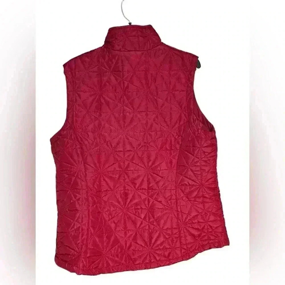 NWT- Jane Ashley quilted puffer vest in red, size 1X. - Picture 2 of 8